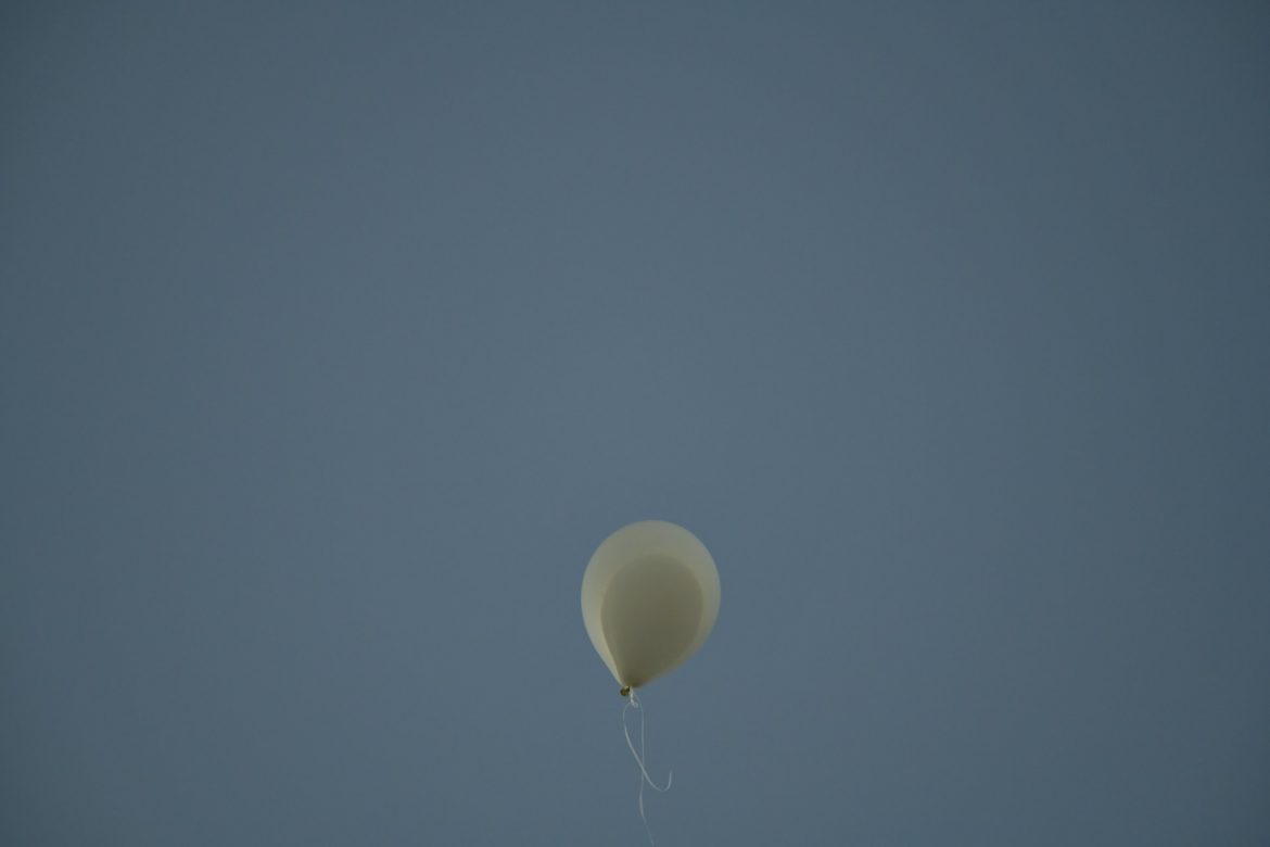 Global Helium Squeeze: Qatar Outages Force Rationing as Market Eyes Explorers Like Pulsar